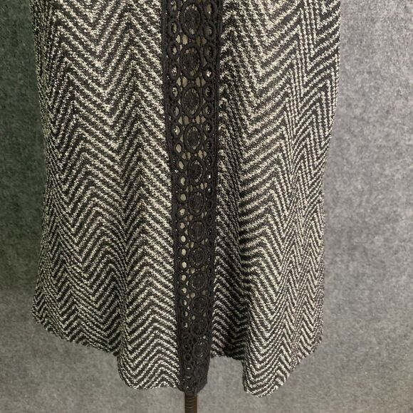 Maurice’s Open Vest Size M Waterfall Chevron Pattern Crochet Lace Boho Festival - Picture 9 of 12
